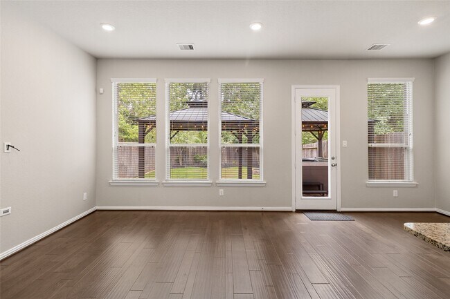 Building Photo - 134 Moon Dance Ct