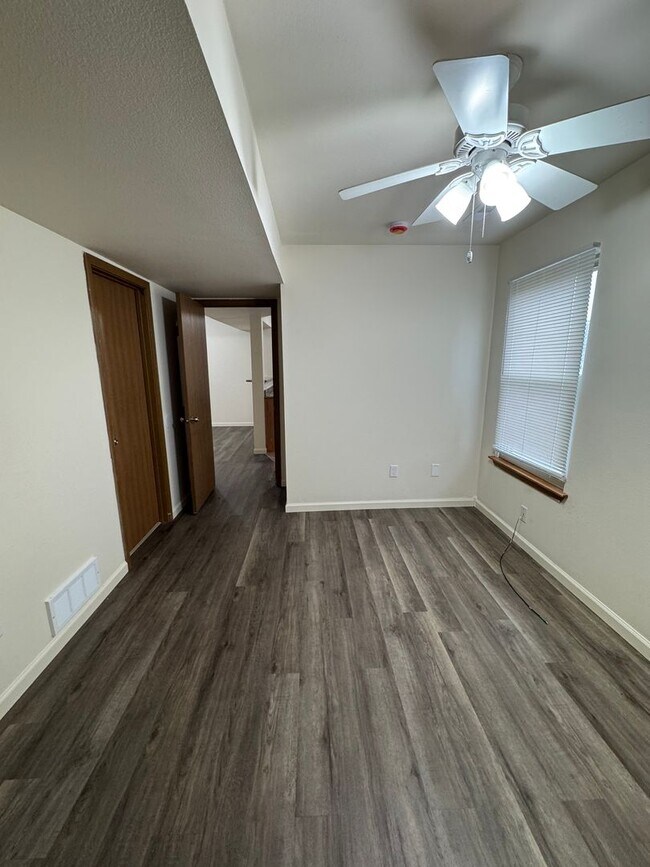 Building Photo - 1412-1414 Greensboro Dr.