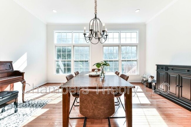 Building Photo - 46342 Summerhill Pl