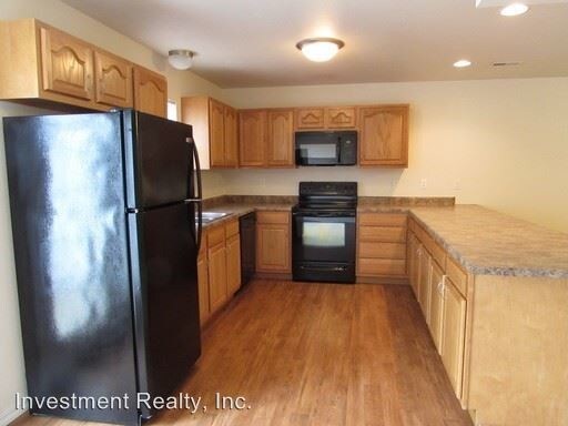 Building Photo - 128 Andrews Dr