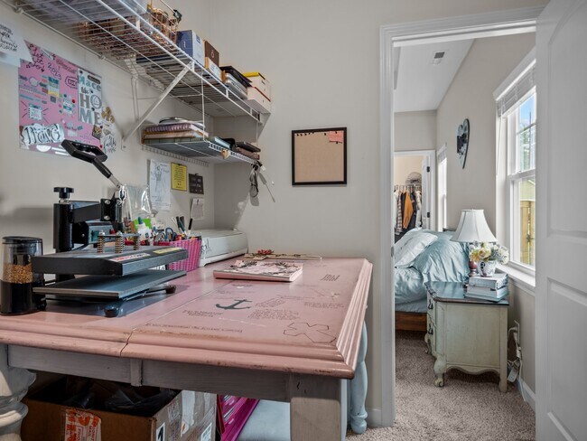 Building Photo - 251 Breakwater Dr