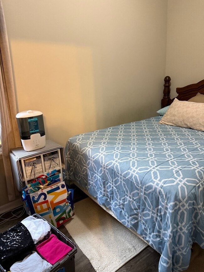 Building Photo - 1839 N Washtenaw Ave