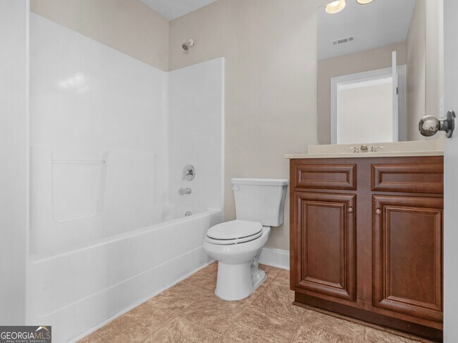 Building Photo - 185 Regency Pl