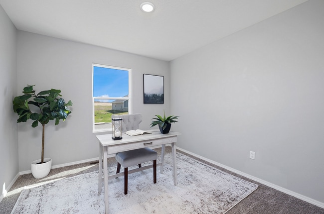 Building Photo - Large 3 bedroom rental with a fenced in yard in Republic!