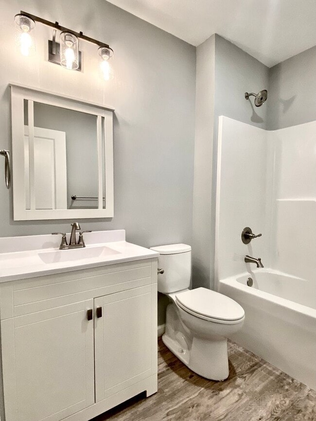 Building Photo - Italian Estates Property Management