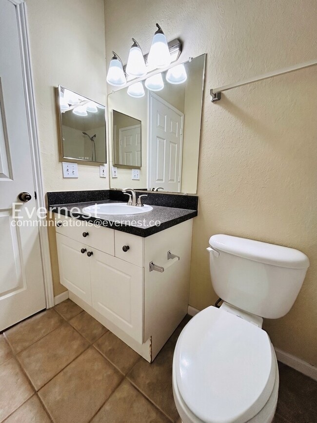 Building Photo - 2139 Chianti Pl