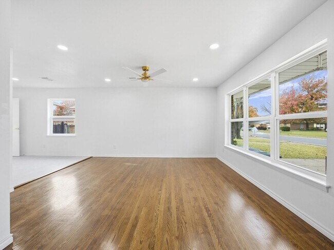 Building Photo - 10270 Kilkenny Pl