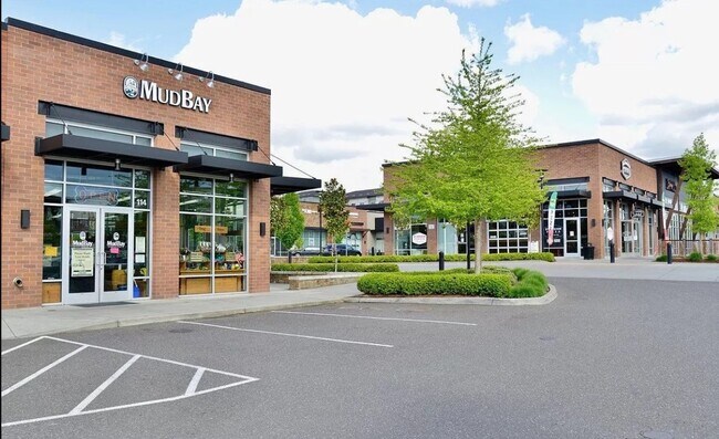 Building Photo - Enjoy this 3 Bedroom 2.5 Bathroom End Townhome ~ 2 Car Garage + Washer & Dryer! Great Cedar Mill ...