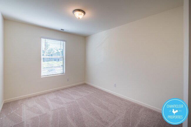 Building Photo - 1212 Haybrook Ln