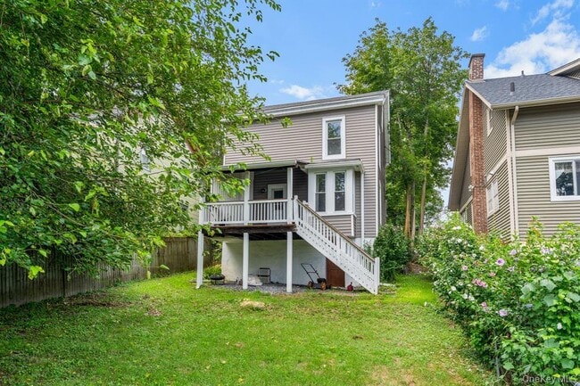 Building Photo - 5 Mills Ave