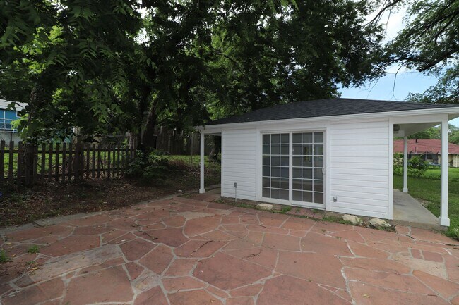 Building Photo - Gorgeous Home for Rent