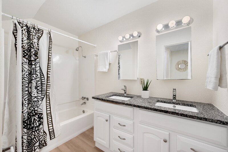 Building Photo - 3035 Oneal Pkwy