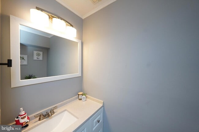 Building Photo - 4120 Lancaster Cir