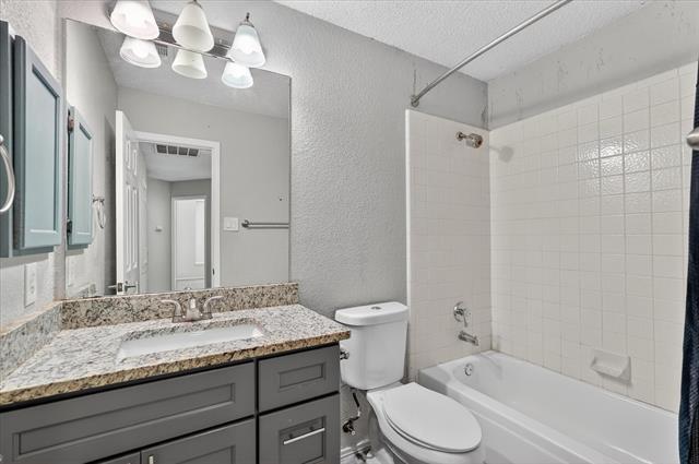 Building Photo - 505 Picketts Dr