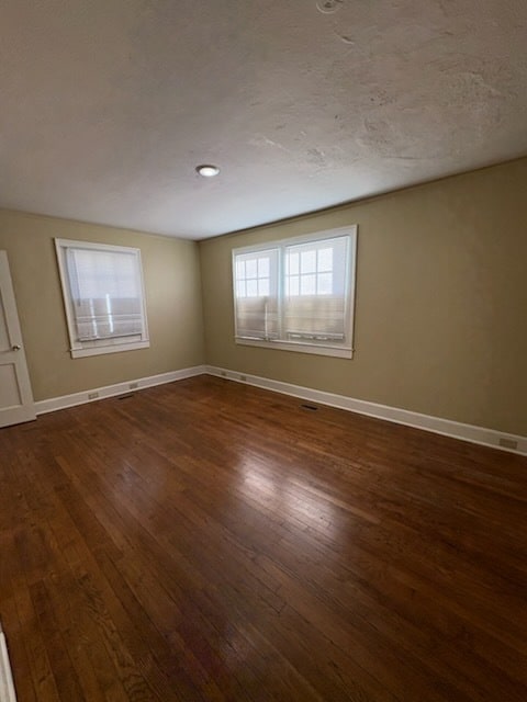 Building Photo - 703 Harrold Ave