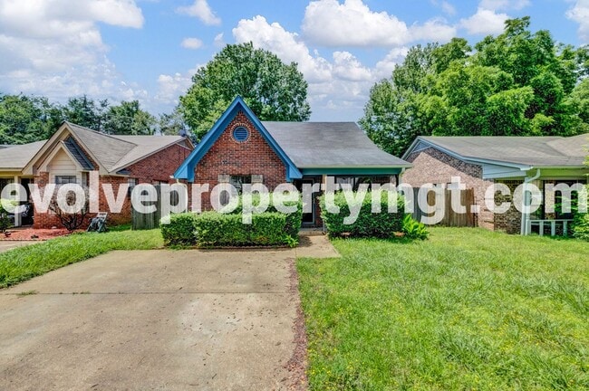 Building Photo - 6843 Maury Dr