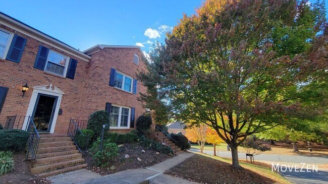 Building Photo - 6733 Constitution Ln