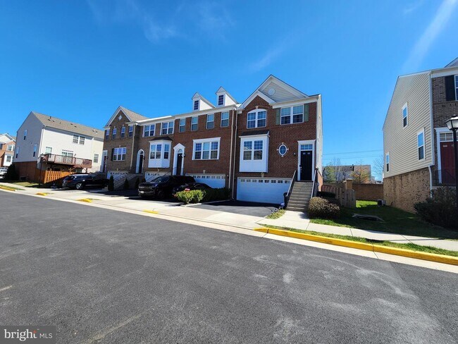 Building Photo - 6254 Summit Point Ct