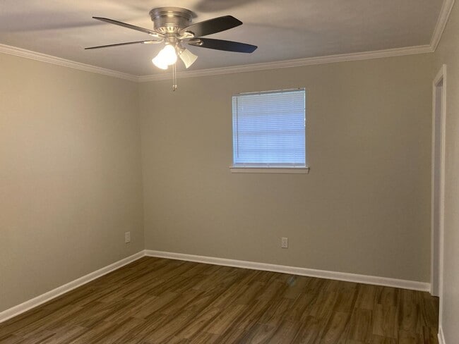 Building Photo - Single Family 3 bed 2 bath Home for Rent