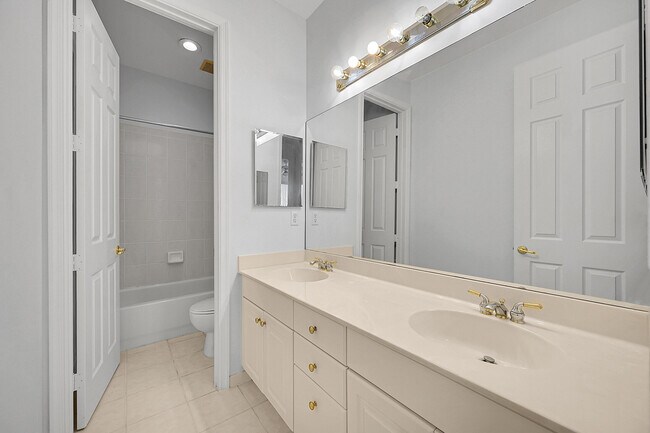 Building Photo - 4627 Windward Cove Ln