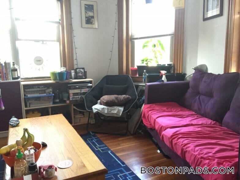 Building Photo - 99 Hancock St