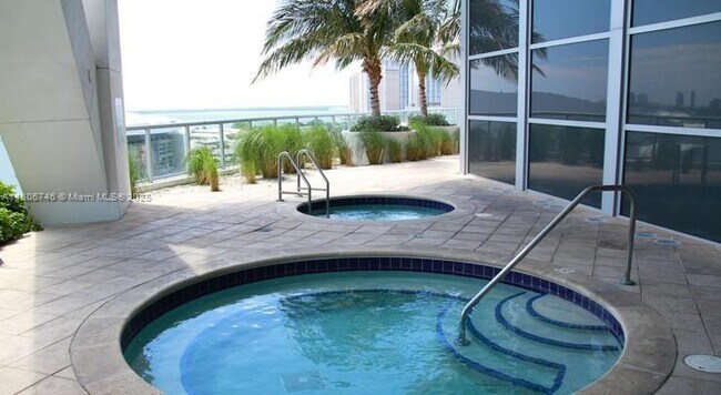 Building Photo - 888 Biscayne Blvd