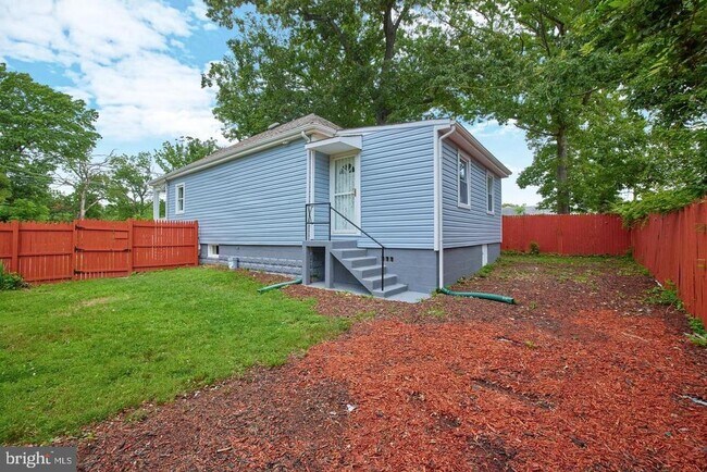 Building Photo - 1516 Opus Ave