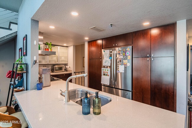 Building Photo - 100 E Fillmore St