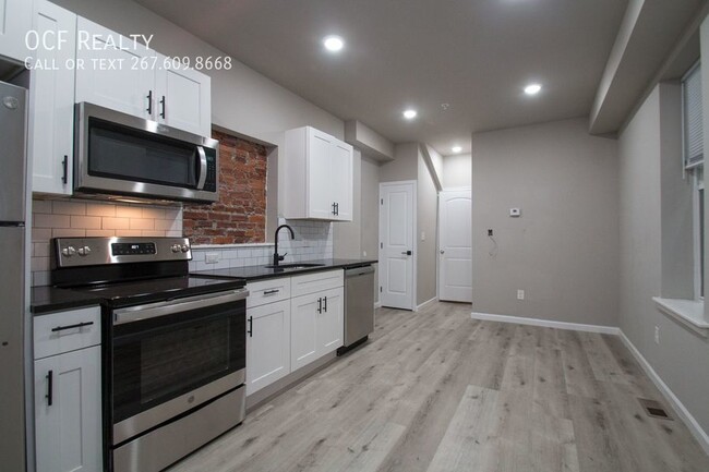 Primary Photo - Modern Brewerytown Two Bedroom / Two Bathr...