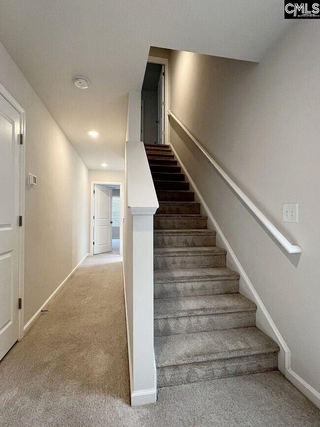 Building Photo - 199 Kitti Wake Dr