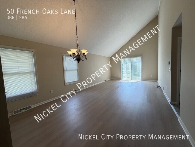 Building Photo - 50 French Oaks Ln