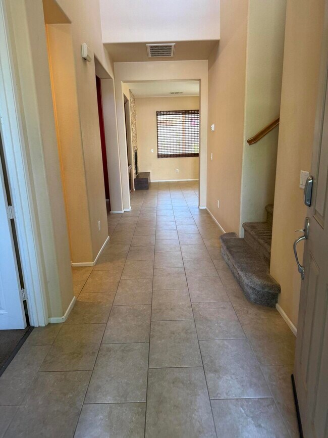 Building Photo - 43426 Lago Brezza Dr
