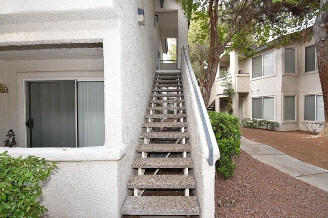 Building Photo - 3125 Casey Dr