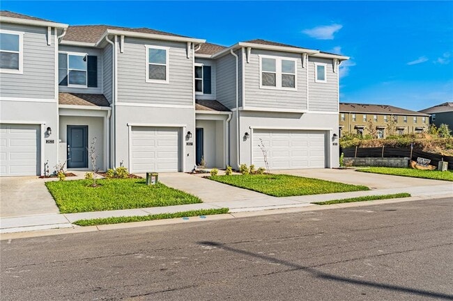 Building Photo - 2827 Maloof Dr