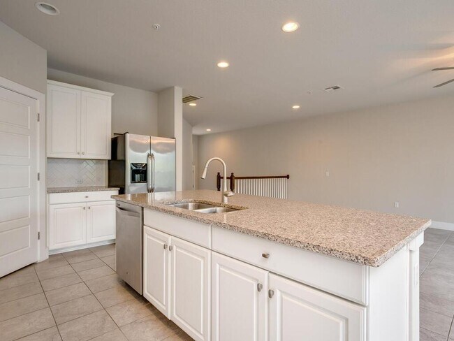 Building Photo - 305 Bridgeford Dr