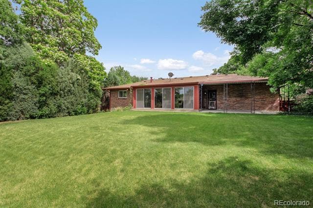 Building Photo - 6741 E La Salle Pl