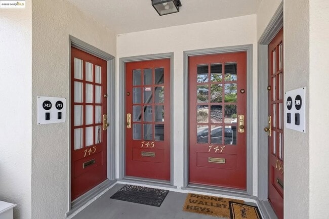 Building Photo - 745 55th St