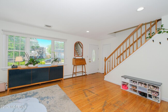 Building Photo - 209 Woodcrest Rd