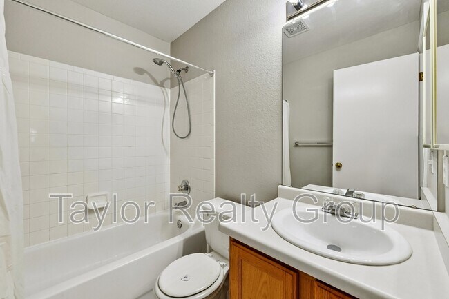 Building Photo - 8728 Starwood Ln