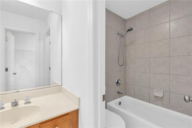 Building Photo - 5480 Beaver Ridge Dr