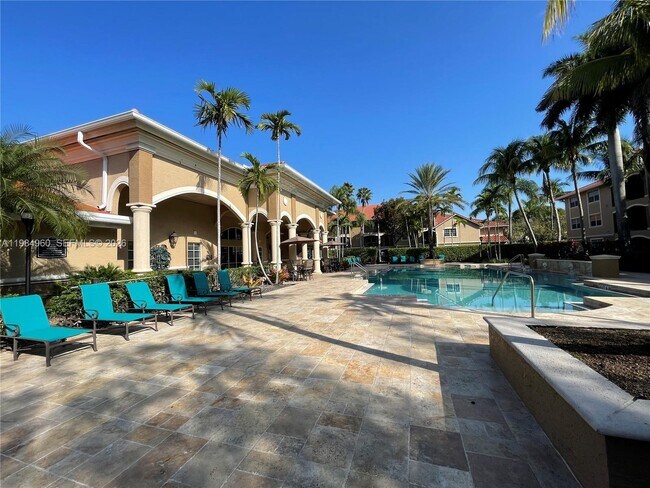 Building Photo - 140 SW 117th Ave