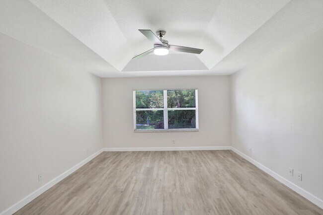 Building Photo - 5033 S La Sedona Cir
