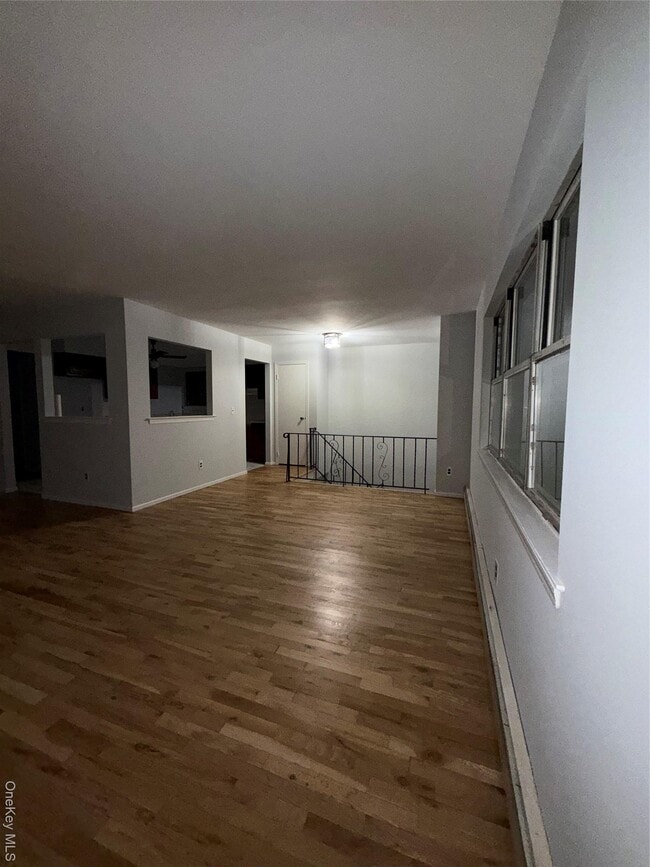 Building Photo - 227 N Walnut St