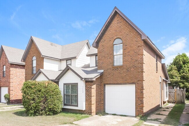 Building Photo - 7782 Hickory Meadow Rd