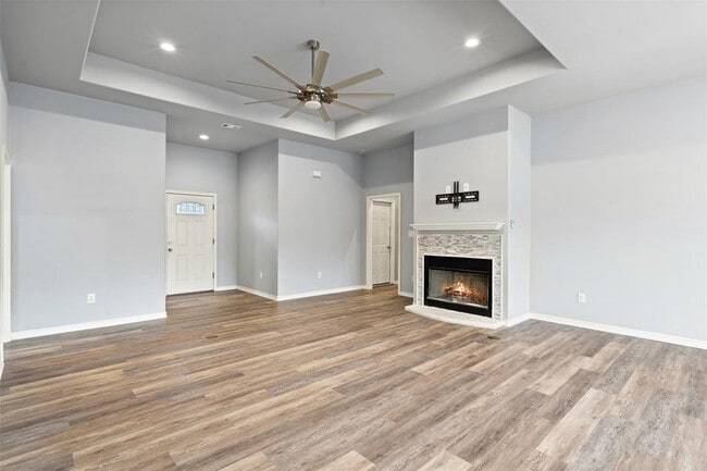 Building Photo - 1024 Daviot Dr