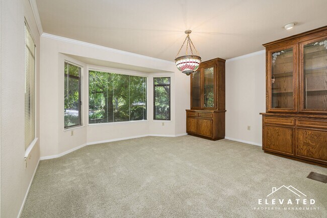 Building Photo - 2609 Fir Park Way