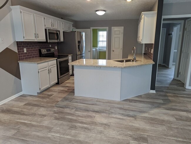 Building Photo - 4501 Oak Pointe Dr