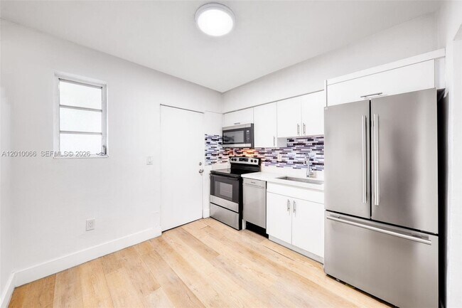 Building Photo - 1535 NW 53rd St