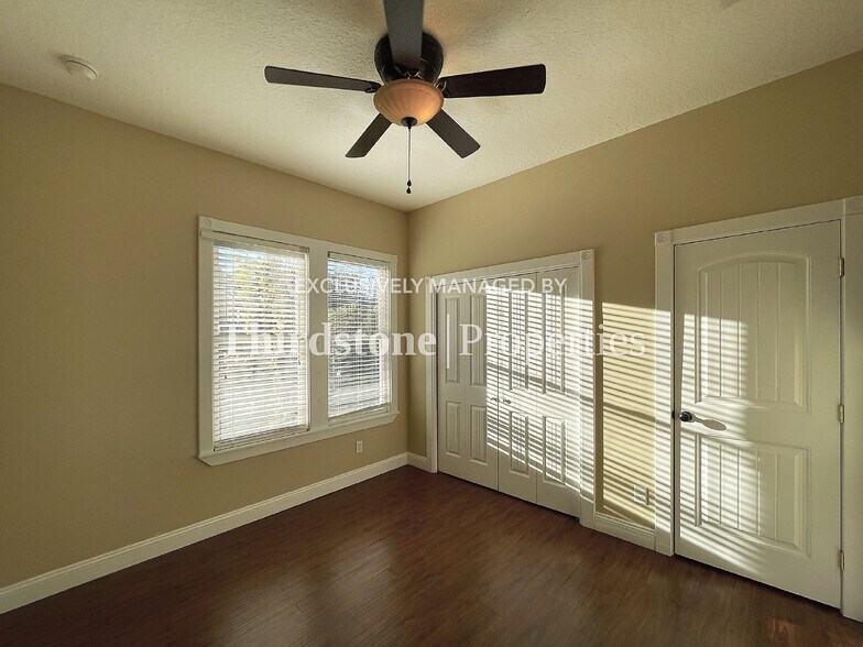 Building Photo - 2252 Park St