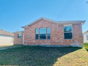 Building Photo - DARLING HOME IN DALLAS COMING SOON!